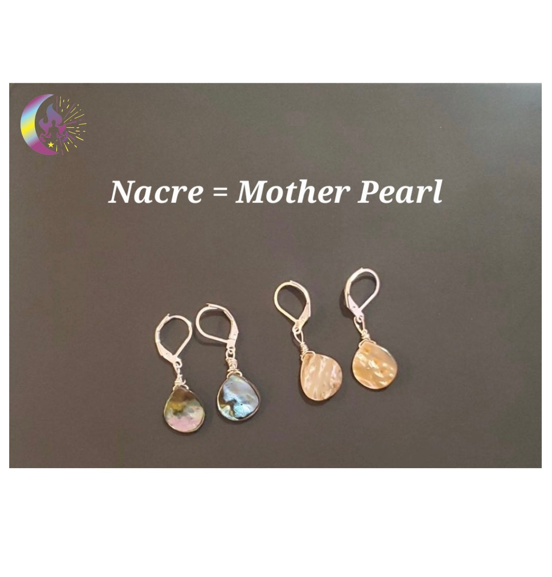 Nacre (Mother of pearl) teardrop earrings/ Nácar - Pendientes lágrimas de Madreperla.