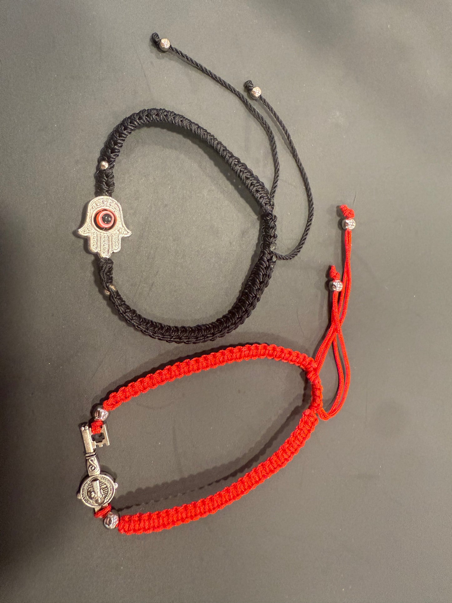 Bracelet of Thread (Pulsera de Hilo)